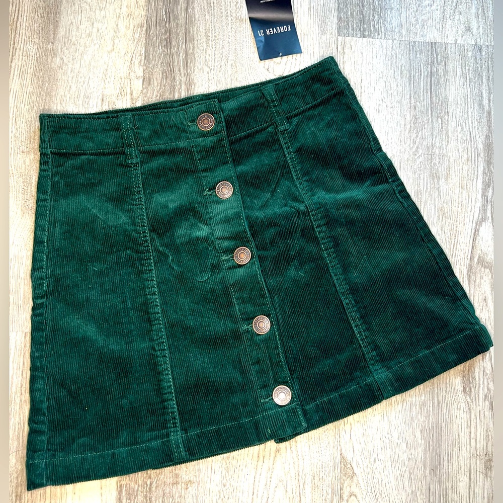 Forever 21 NWT Corduroy Emerald Green button skirt